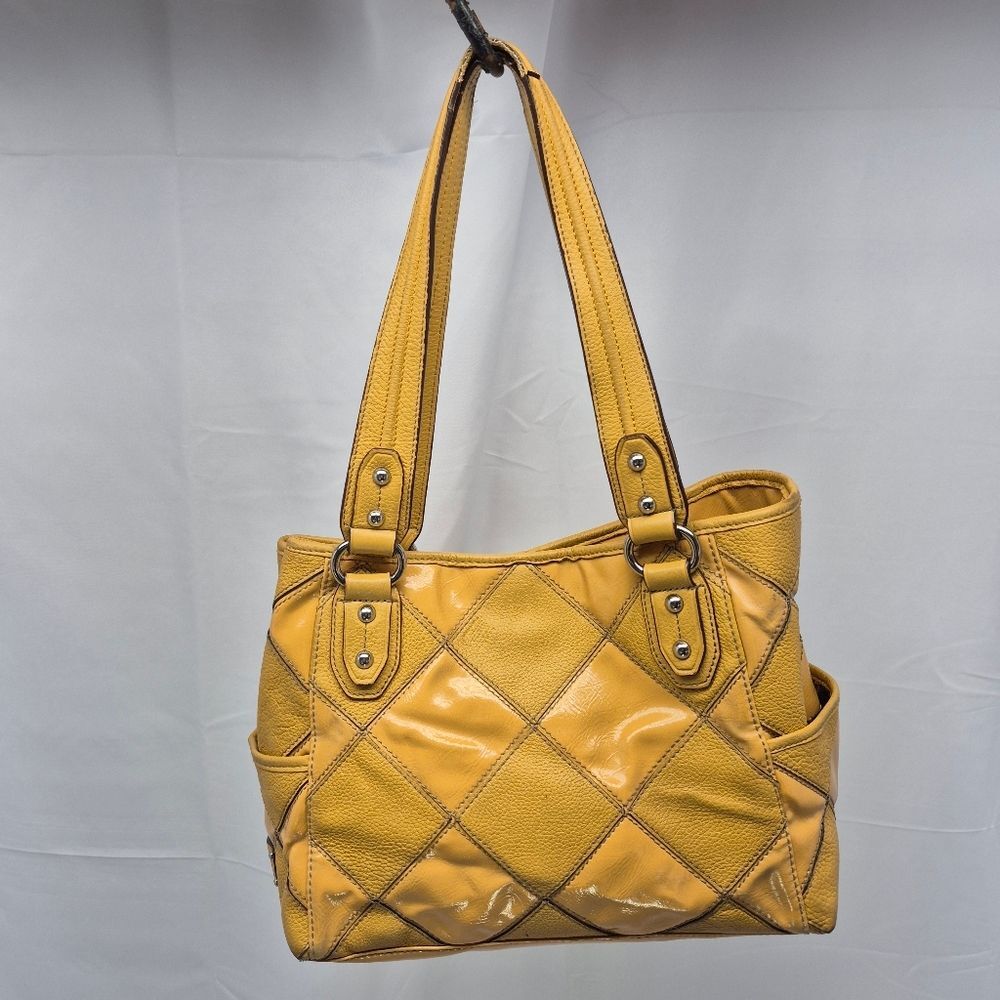 Tignanello Shoulder Tote Bag Large Quilted Diamond Leather Large Y2K Vintage....